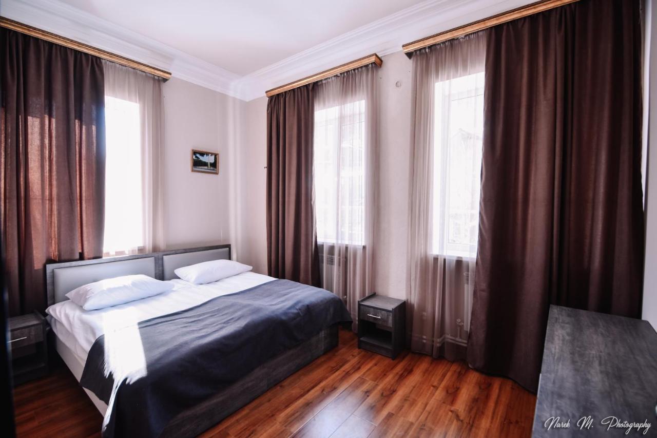 Apart Hotel Sayat-Nova Vanadzor Bagian luar foto